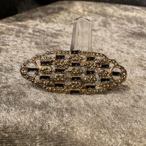 Vintage Black and Gold Oval Brooch